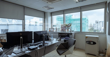 Commercial Building for Sale in Agios Nicolaos