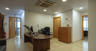 Commercial Building for Sale in Agios Nicolaos