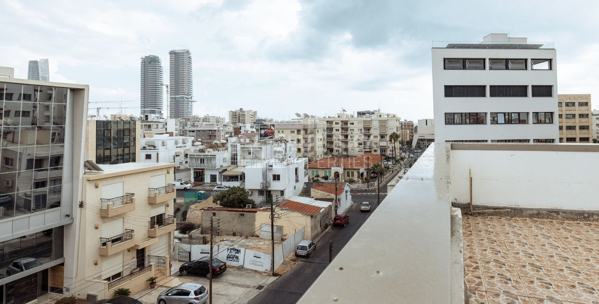 Commercial Building for Sale in Agios Nicolaos