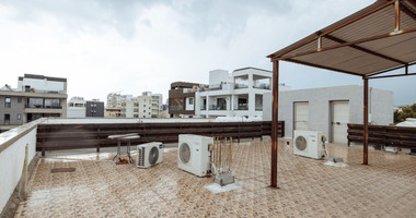 Commercial Building for Sale in Agios Nicolaos