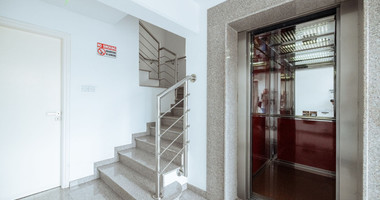 Commercial Building for Sale in Agios Nicolaos