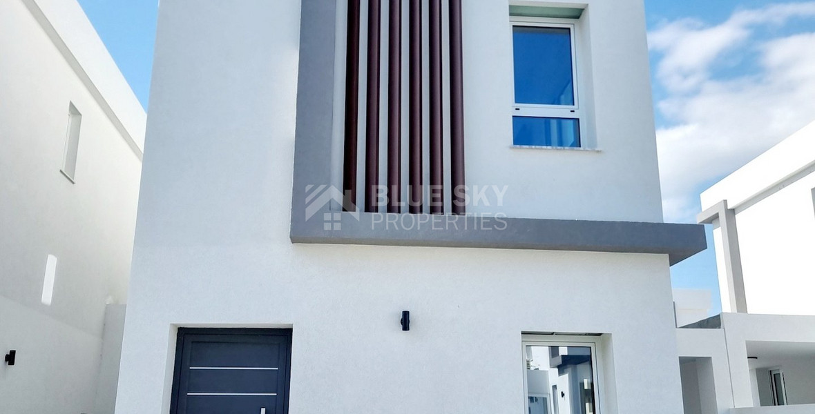 SALE: LOVELY  NEW DETACHED 2 BEDROOM HOUSE WITH GARDEN IN MONI.