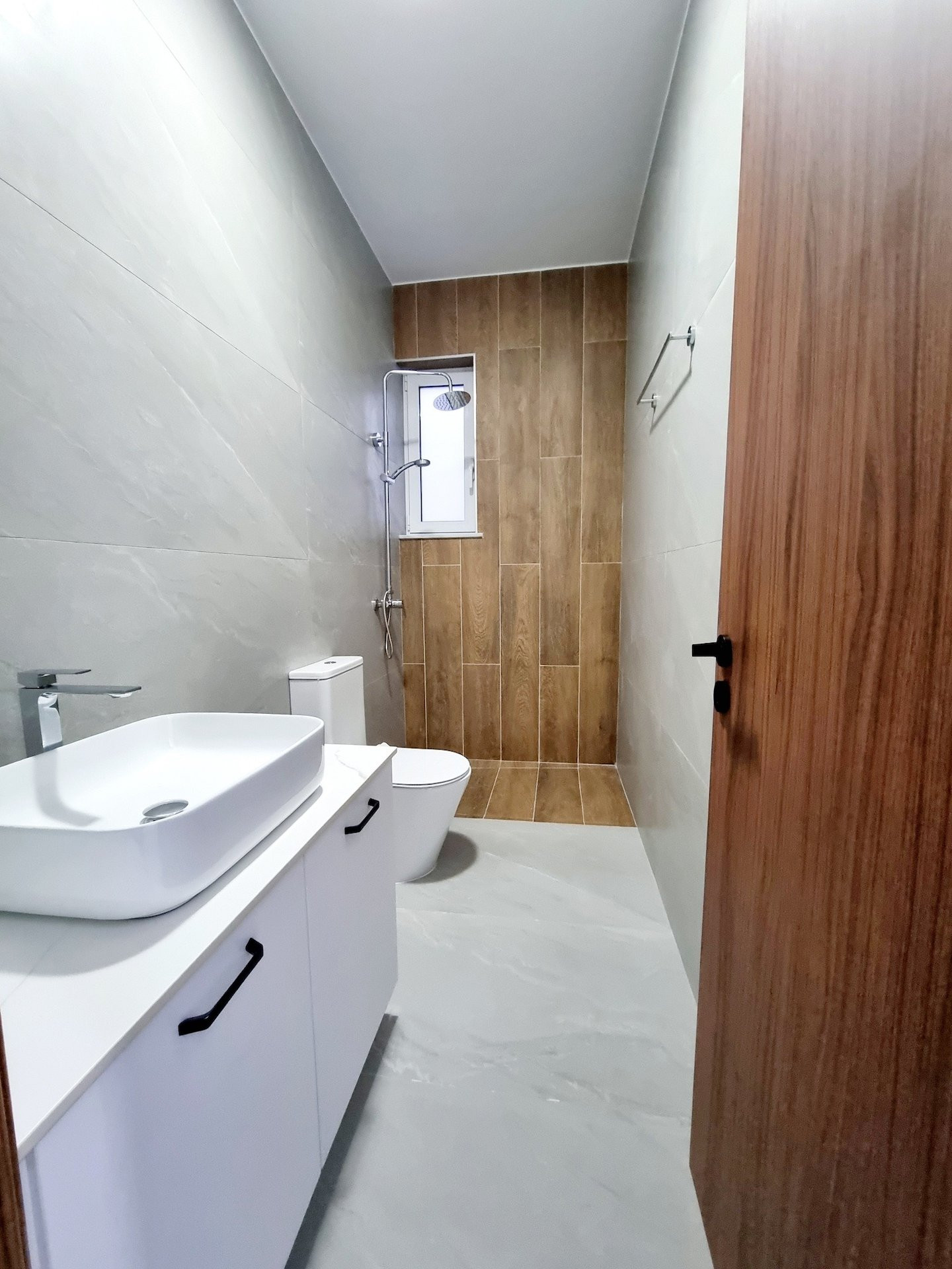 Mieszkanie 2 pokoi 114 m² Moni, Cypr