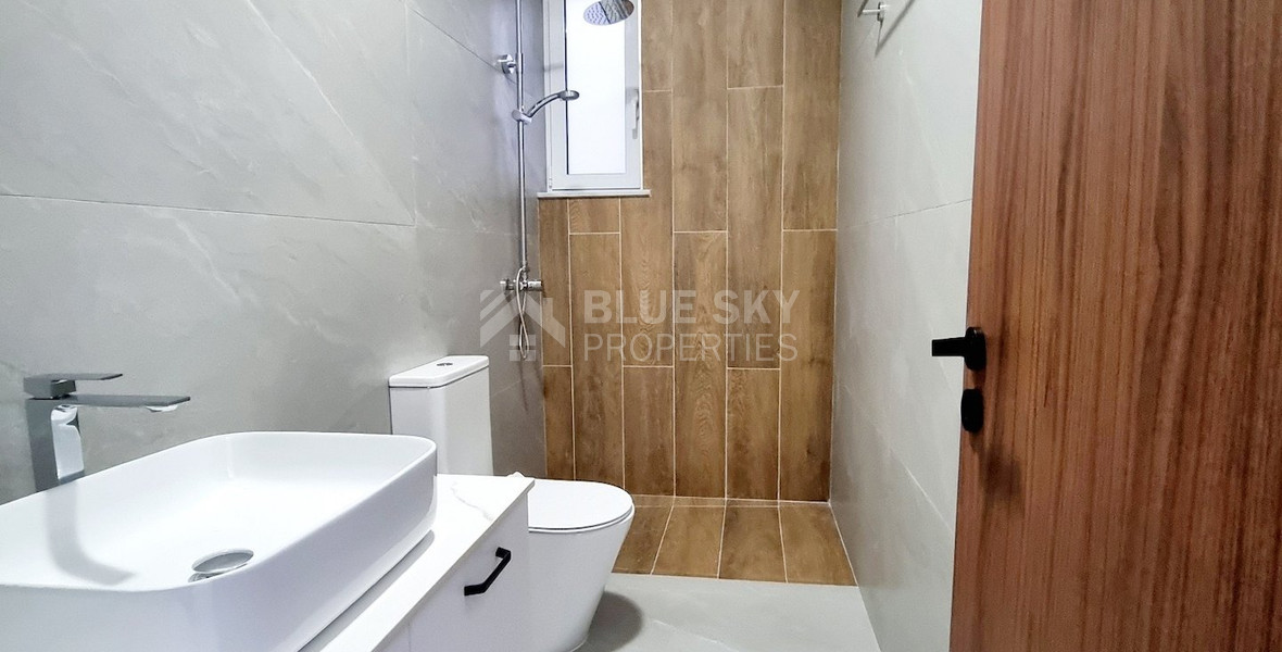 SALE: LOVELY  NEW DETACHED 2 BEDROOM HOUSE WITH GARDEN IN MONI.