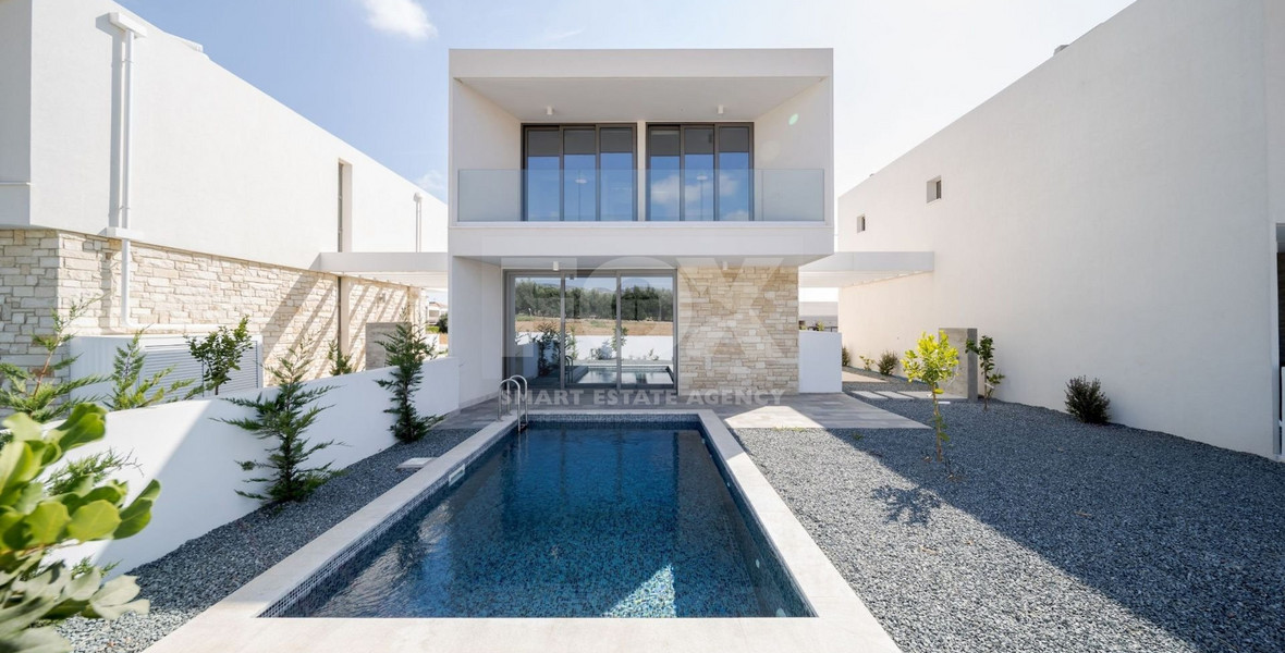 Brand new three bedroom Villa for sale in Empa