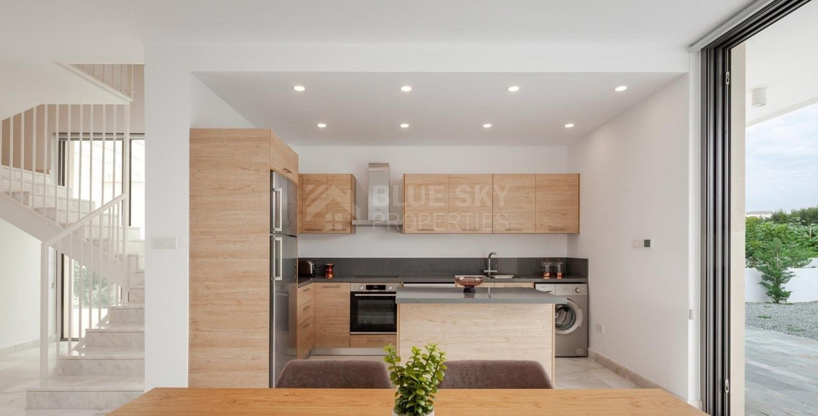 Brand new three bedroom Villa for sale in Empa