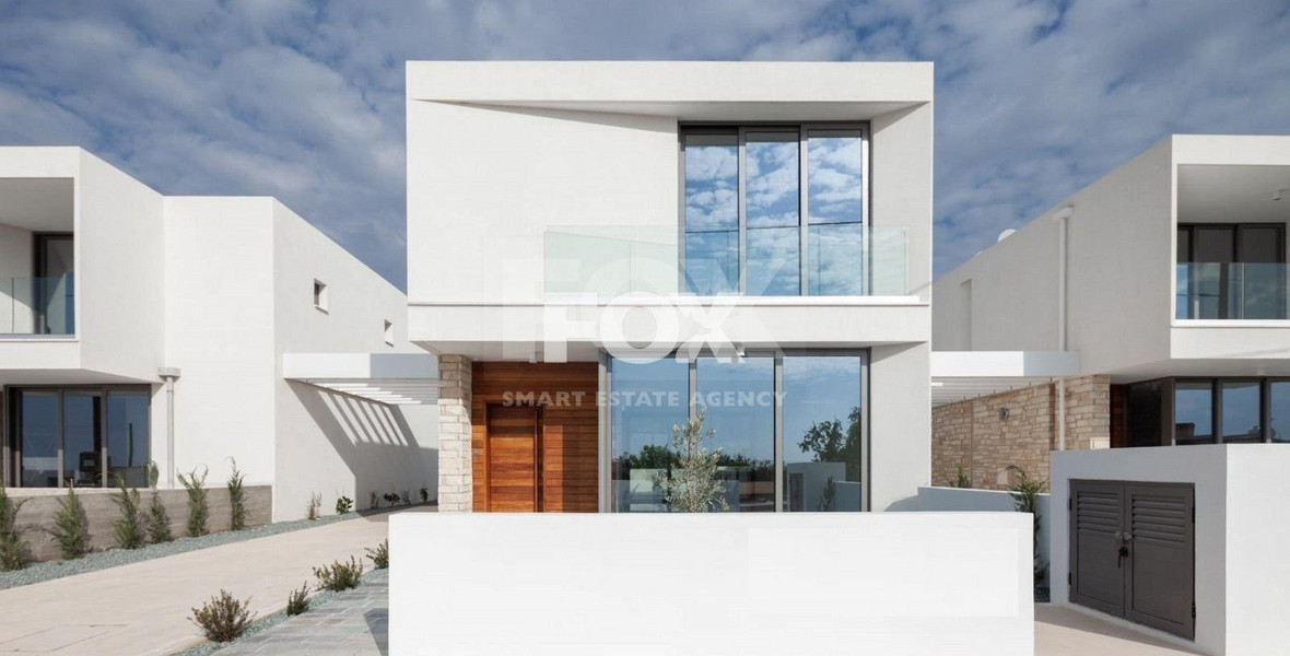 Brand new three bedroom Villa for sale in Empa