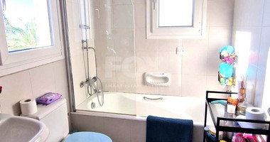 For Saale Spacious Detached Villa 4-Bedroom with extra studio and pool Sea View in Pissouri