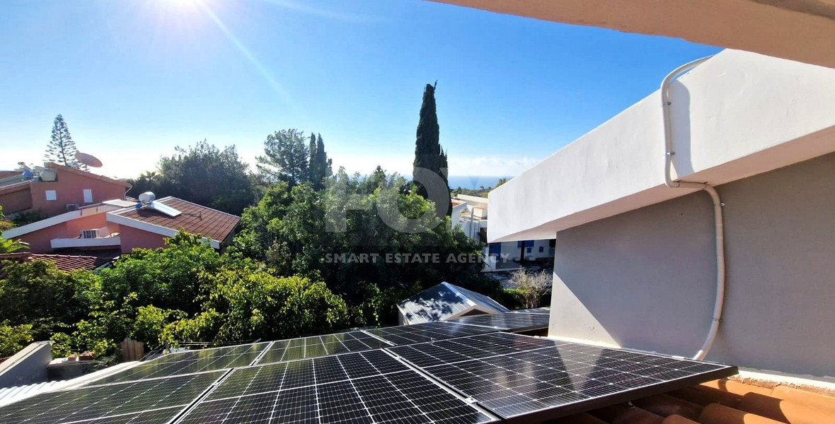For Saale Spacious Detached Villa 4-Bedroom with extra studio and pool Sea View in Pissouri