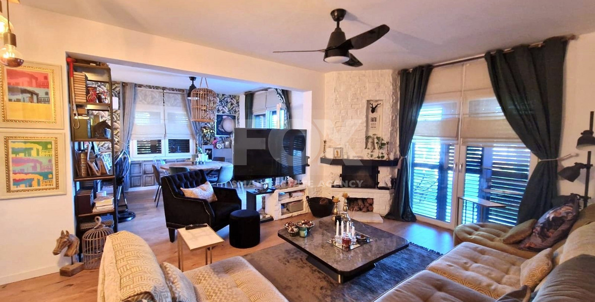 For Saale Spacious Detached Villa 4-Bedroom with extra studio and pool Sea View in Pissouri