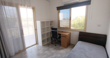 For Sale: Stylish two Bedroom Apartment with Pool in Tombs Of the Kings