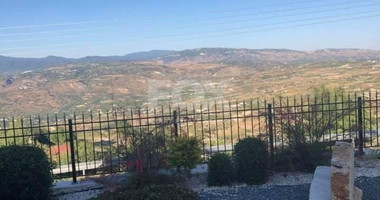Elegant Two Bedroom Bungalow For Rent in Theletra, Paphos