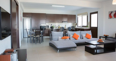 Elegant Two Bedroom Bungalow For Rent in Theletra, Paphos