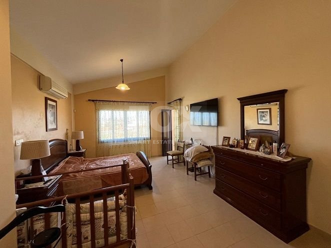 Four bedroom villa,  plus extra room, for sale in Emba, Paphos