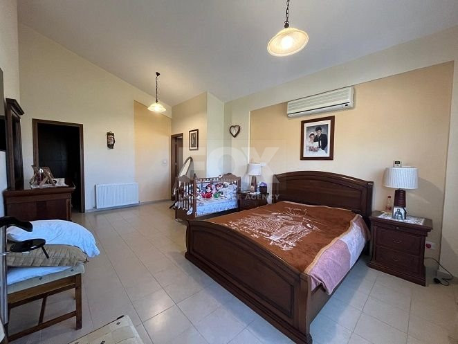 Four bedroom villa,  plus extra room, for sale in Emba, Paphos
