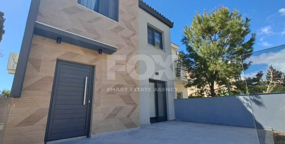 Three bedroom maisonette for rent in Agios Tychonas tourist area, Limassol