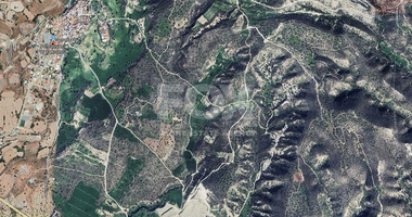 Large 5686 m2 Field  for Sale in Pentakomo