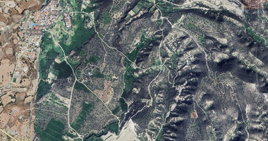 Large 5686 m2 Field  for Sale in Pentakomo