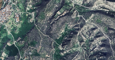 Large 5686 m2 Field  for Sale in Pentakomo