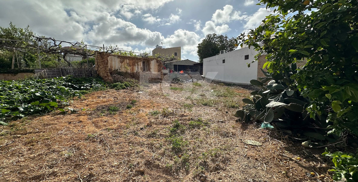 Prime Development Land for Sale in Kissonerga
