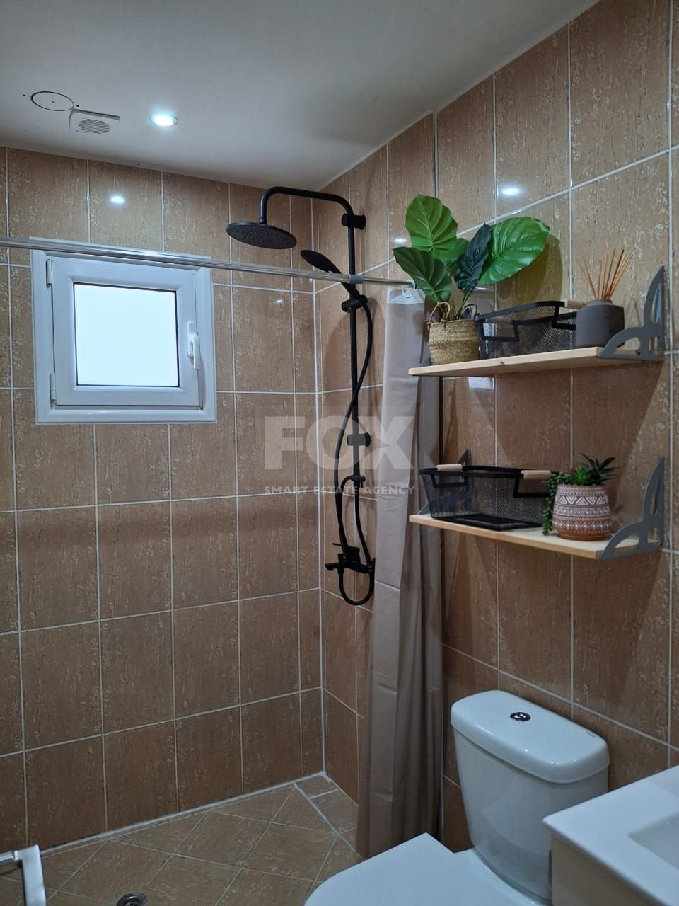 Modern Fully Furnished One Bedroom Bungalow to Rent in Chloraka