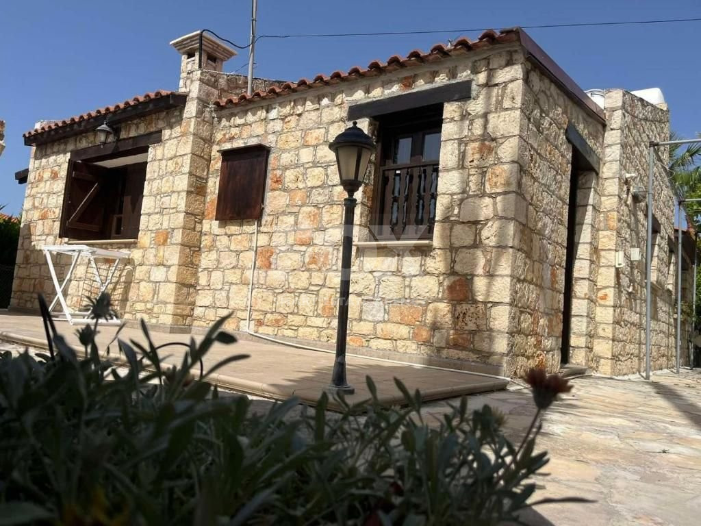Fully Furnished Ground Floor Detached Villa with swimming pool, in Anarita Paphos.