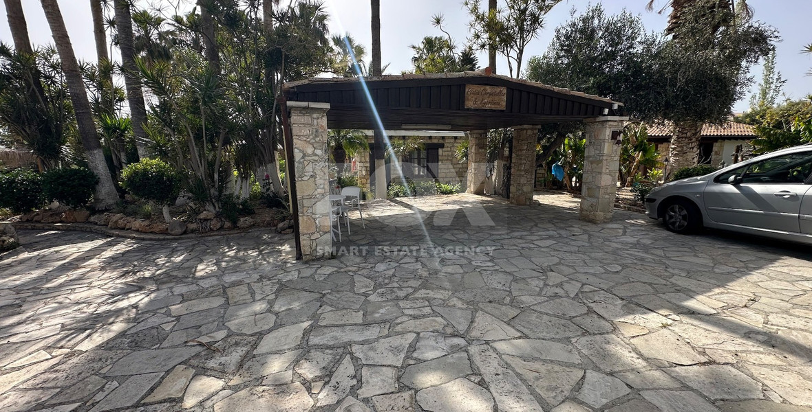 Charming 3-Bedroom Villa with Pool, Sea & Mountain Views