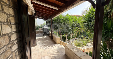 Charming 3-Bedroom Villa with Pool, Sea & Mountain Views