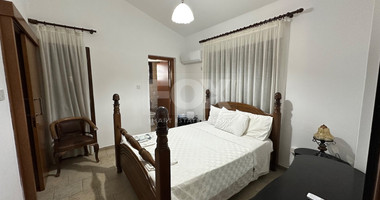 Charming 3-Bedroom Villa with Pool, Sea & Mountain Views