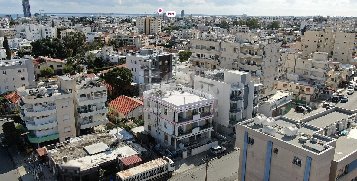 Four bedroom penthouse for sale in Apostoloi Petrou & Pavlou Limassol