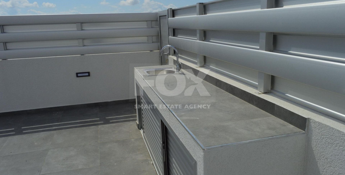 Modern 2 bedroom penthouse for rent in Kolossi, Limassol