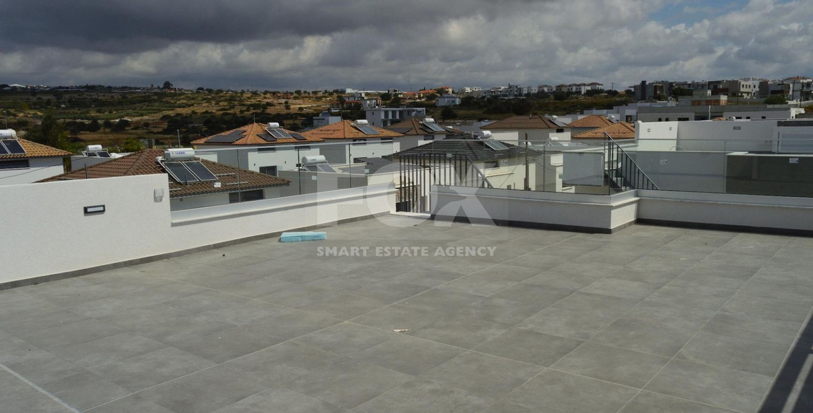 Modern 2 bedroom penthouse for rent in Kolossi, Limassol