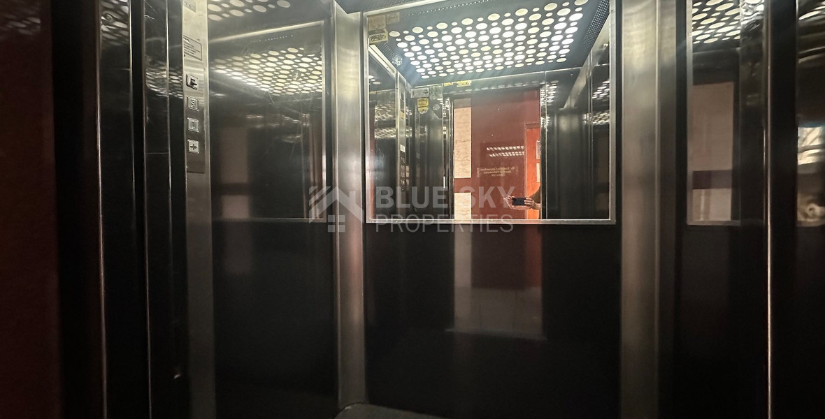 SALE: OPEN PLAN OFFICES OFFERING 200 SQM APPROXIMATE COVERED AREA ON PRIME BUSINESS AVENUE ON GRIVA DIGENI