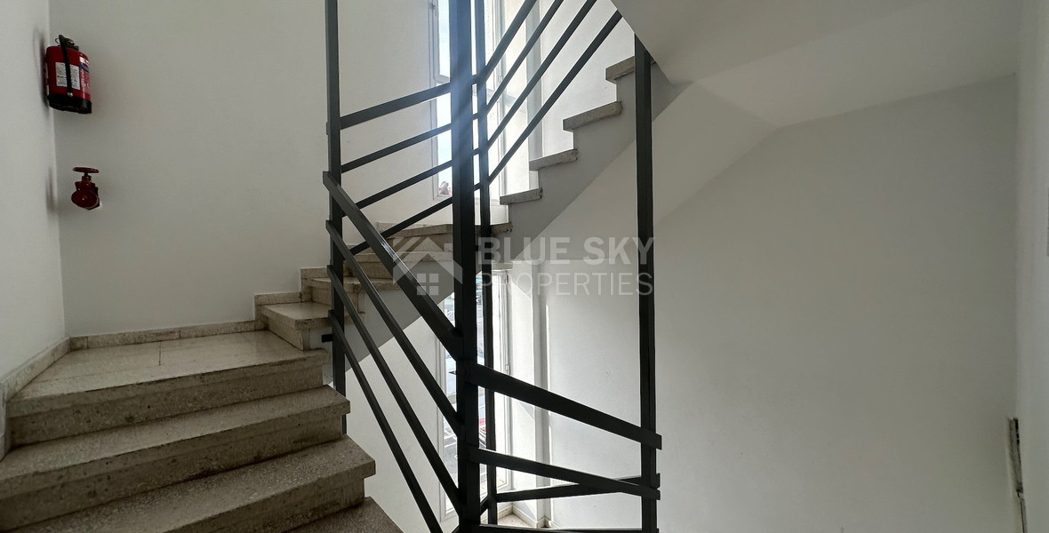SALE: OPEN PLAN OFFICES OFFERING 200 SQM APPROXIMATE COVERED AREA ON PRIME BUSINESS AVENUE ON GRIVA DIGENI