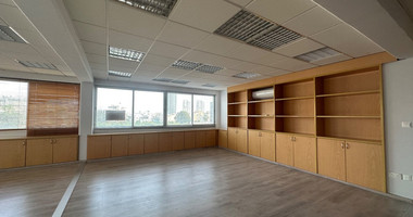 SALE: OPEN PLAN OFFICES OFFERING 200 SQM APPROXIMATE COVERED AREA ON PRIME BUSINESS AVENUE ON GRIVA DIGENI