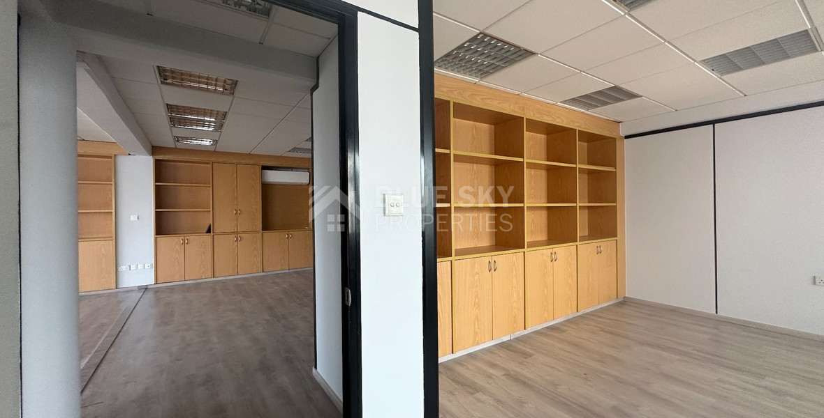 SALE: OPEN PLAN OFFICES OFFERING 200 SQM APPROXIMATE COVERED AREA ON PRIME BUSINESS AVENUE ON GRIVA DIGENI