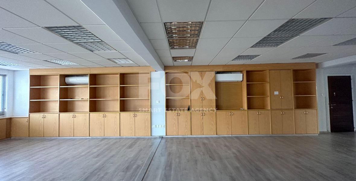 SALE: OPEN PLAN OFFICES OFFERING 200 SQM APPROXIMATE COVERED AREA ON PRIME BUSINESS AVENUE ON GRIVA DIGENI