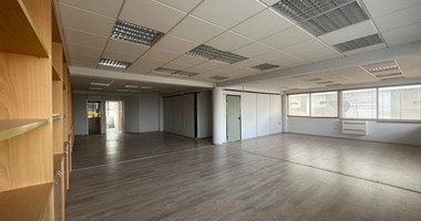 SALE: OPEN PLAN OFFICES OFFERING 200 SQM APPROXIMATE COVERED AREA ON PRIME BUSINESS AVENUE ON GRIVA DIGENI