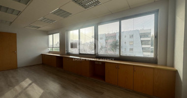 SALE: OPEN PLAN OFFICES OFFERING 200 SQM APPROXIMATE COVERED AREA ON PRIME BUSINESS AVENUE ON GRIVA DIGENI