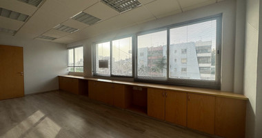 SALE: OPEN PLAN OFFICES OFFERING 200 SQM APPROXIMATE COVERED AREA ON PRIME BUSINESS AVENUE ON GRIVA DIGENI
