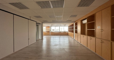 SALE: OPEN PLAN OFFICES OFFERING 200 SQM APPROXIMATE COVERED AREA ON PRIME BUSINESS AVENUE ON GRIVA DIGENI