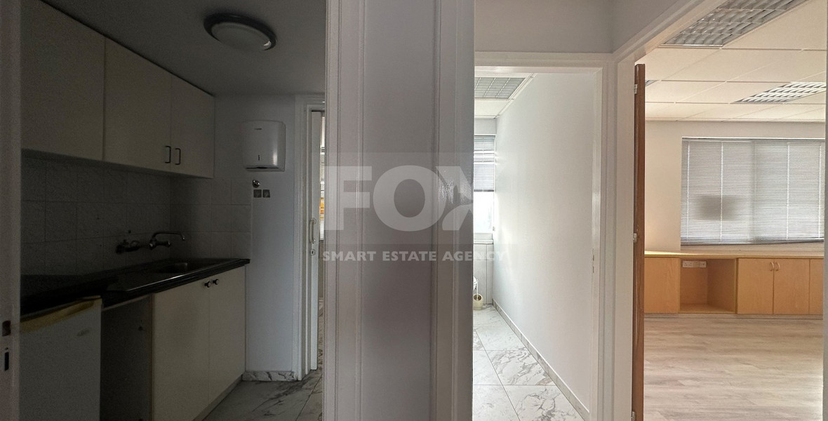 SALE: OPEN PLAN OFFICES OFFERING 200 SQM APPROXIMATE COVERED AREA ON PRIME BUSINESS AVENUE ON GRIVA DIGENI