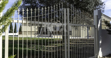 Spacious Bungalow for Rent in Sunny Kathikas Area
