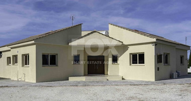 Spacious Bungalow for Rent in Sunny Kathikas Area