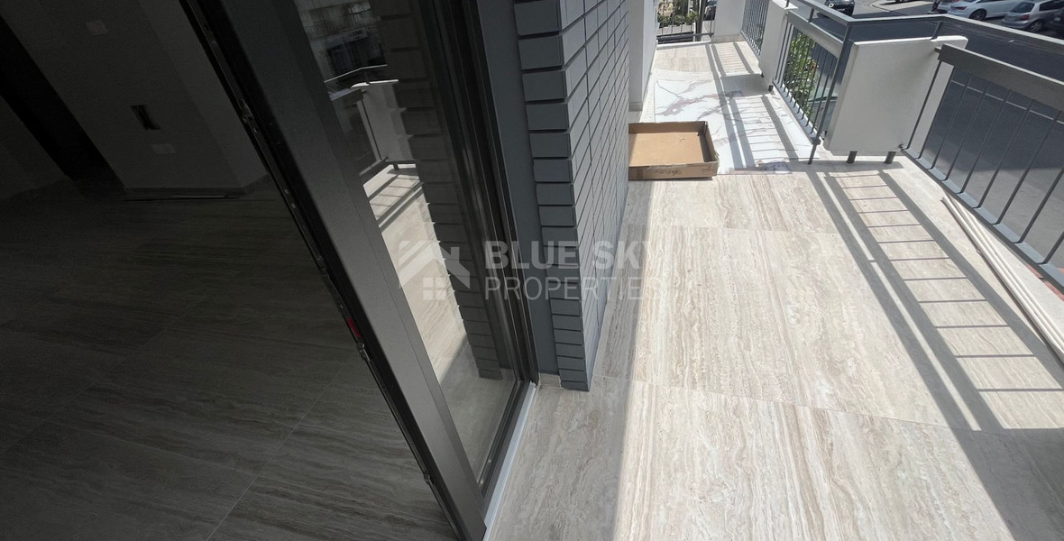 For rent Luxurious Ultra-Modern Unfurnished Apartment with 3 Bedrooms in Neapolis