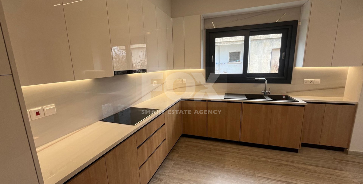 For rent Luxurious Ultra-Modern Unfurnished Apartment with 3 Bedrooms in Neapolis