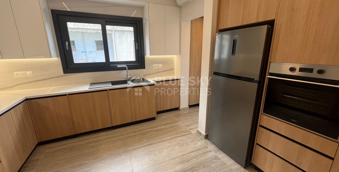 For rent Luxurious Ultra-Modern Unfurnished Apartment with 3 Bedrooms in Neapolis