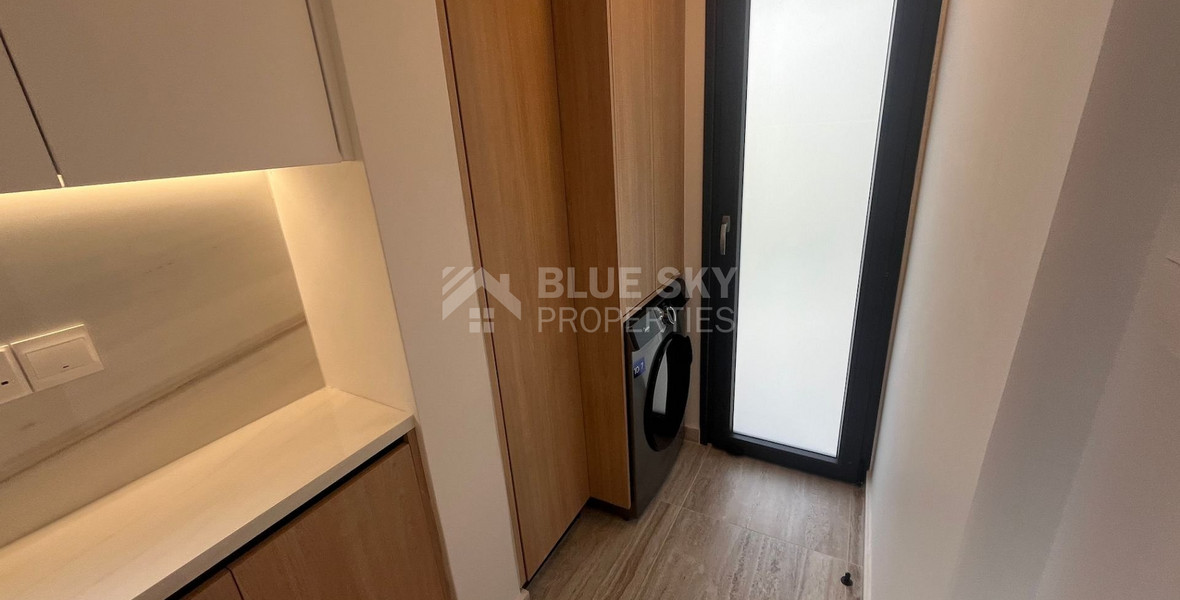 For rent Luxurious Ultra-Modern Unfurnished Apartment with 3 Bedrooms in Neapolis