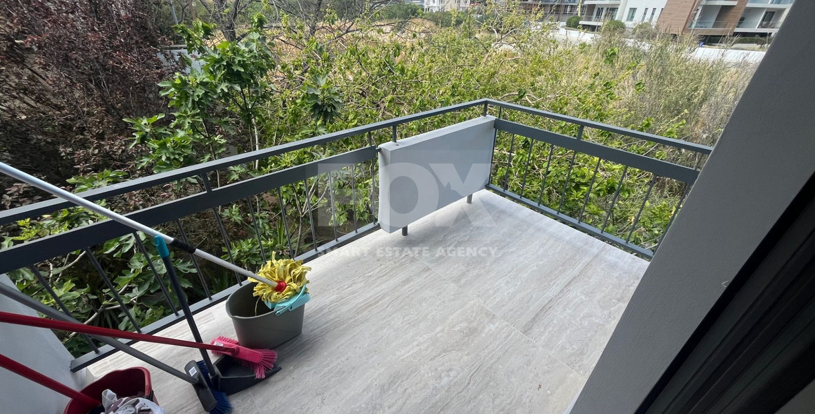 For rent Luxurious Ultra-Modern Unfurnished Apartment with 3 Bedrooms in Neapolis