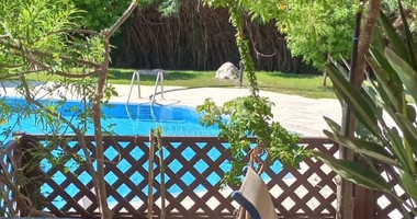 Three Bedroom Townhouse For Rent in Kato Paphos